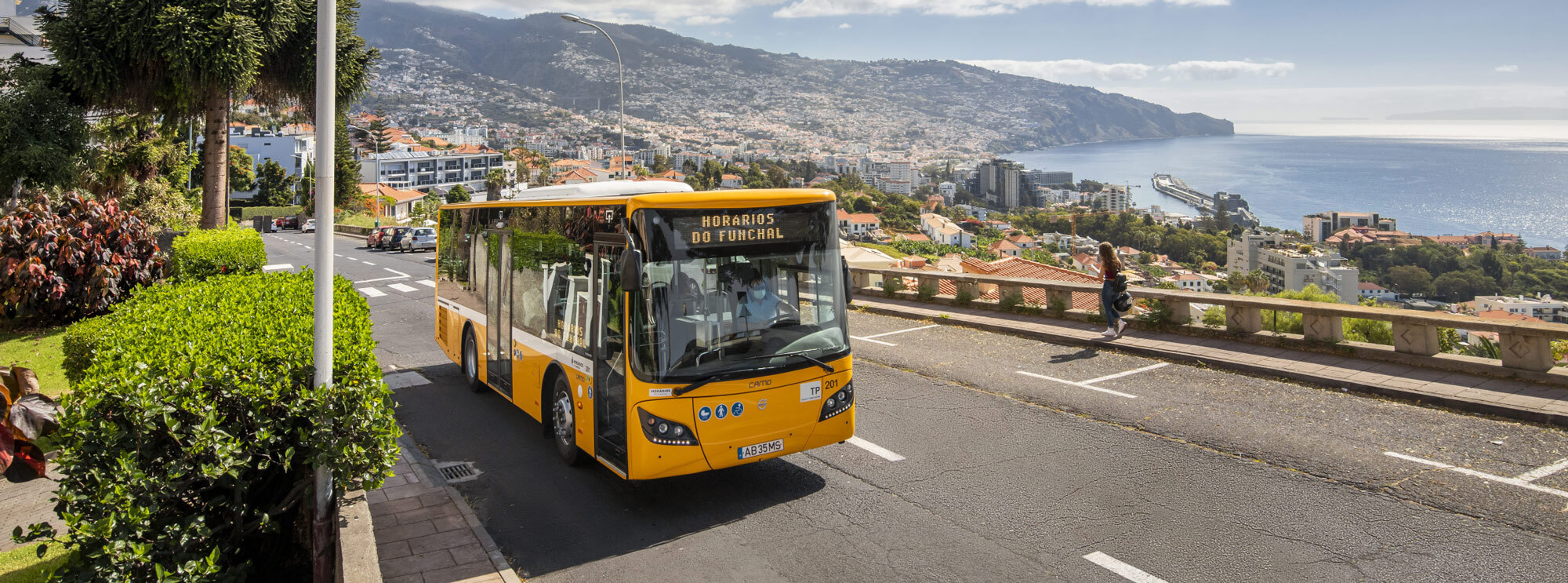 Visite o Funchal de Autocarro